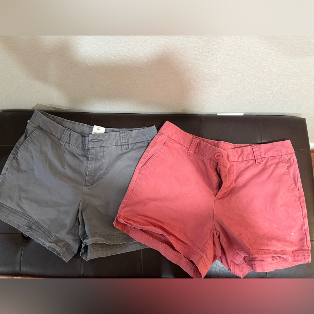 Magellan Outdoors Women's Gray and Pink Shorts